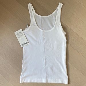 Lululemon Seek Simplicity Tank